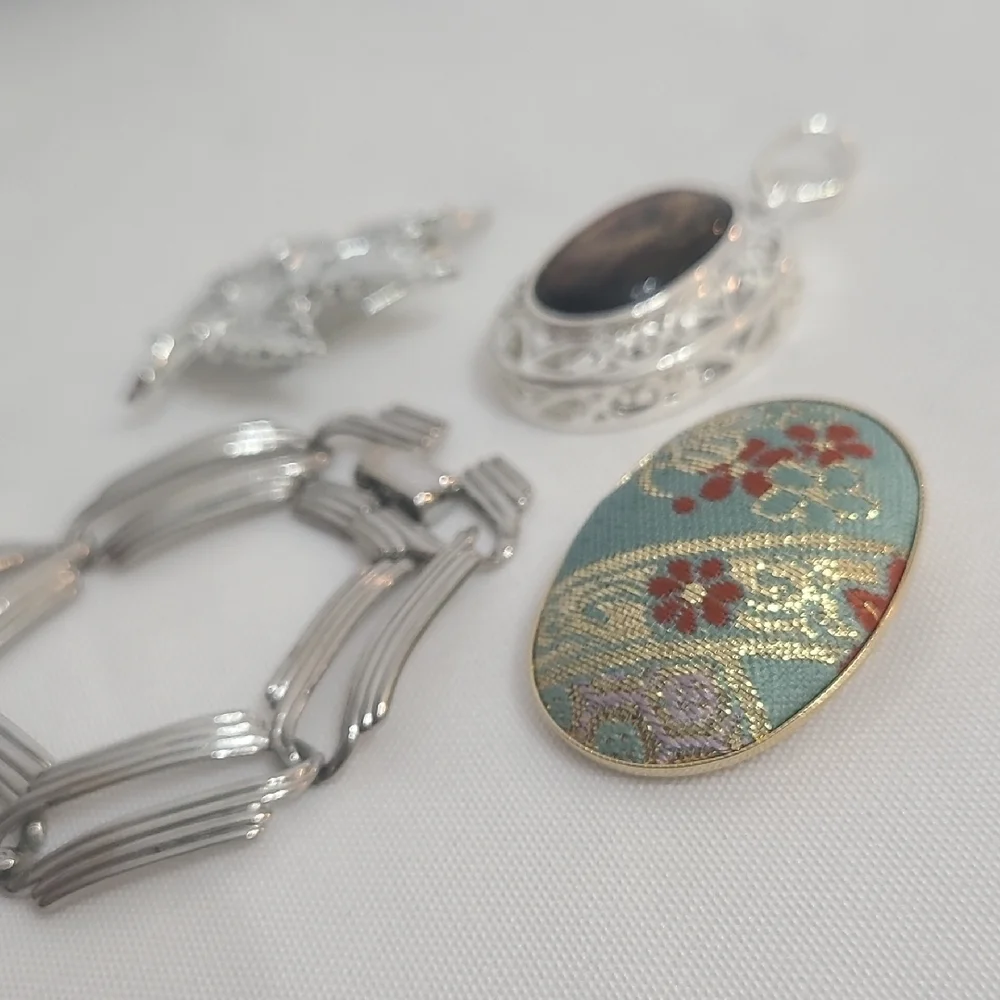 Silver and Gold Jewelry Set